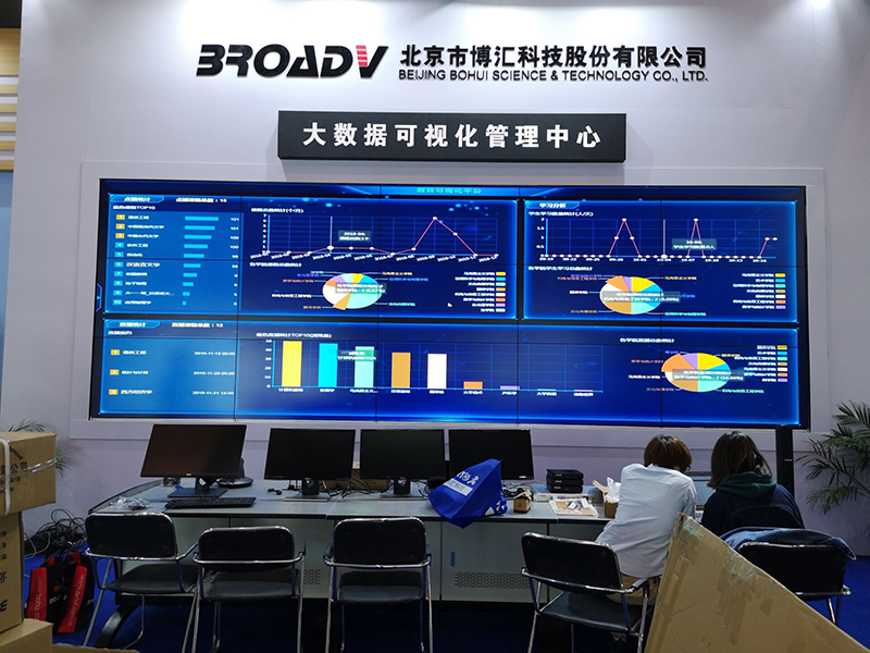 [液晶拼接屏]華融電子助力西安曲江廣電展會(huì)